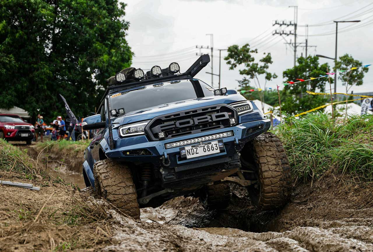 Ford truck off-road driving